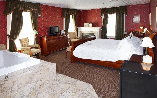 Big Tree Inn image 19