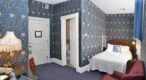 Big Tree Inn image 3